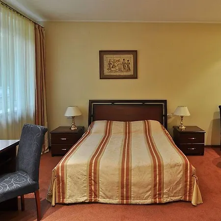 Hof Garden 4* Kaunas