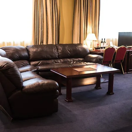 Hof Garden Hotel 4*
