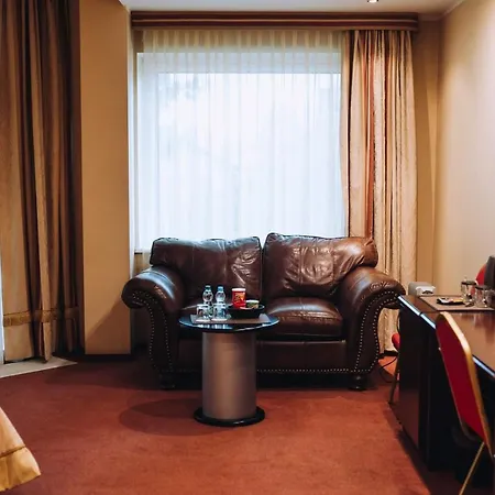 Hof Garden Hotel 4*